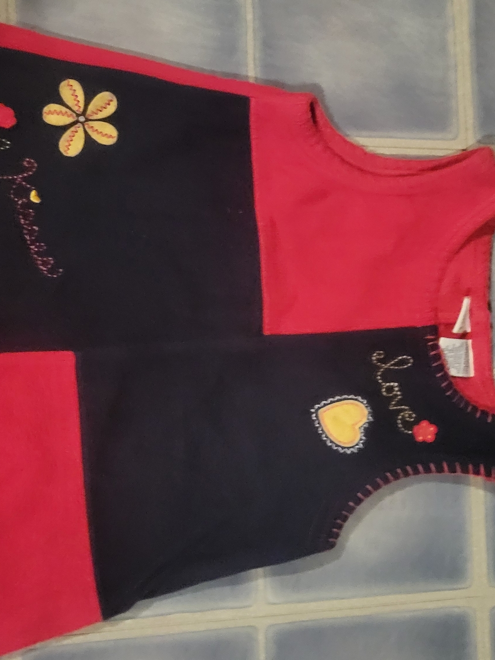 Sleeveless Colorblock Top with Floral & Heart Embroidery - Pink & Navy